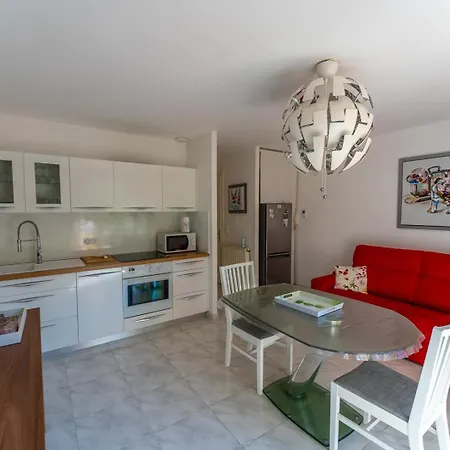 T2 Au Coeur Des Chenes 1831 Route De Mazaugues Holiday home Saint-Maximin-la-Sainte-Baume